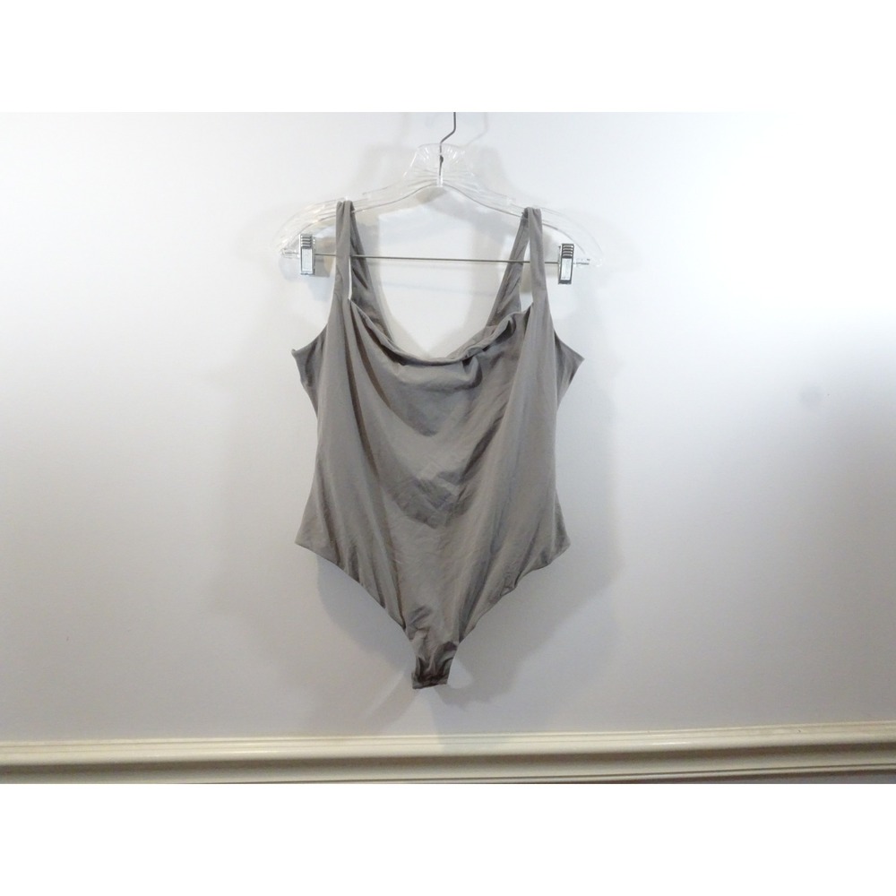 Skims Essential Scoop Neck Bodysuit Taupe Gray 2X Sleeveless Thong Back Snaps